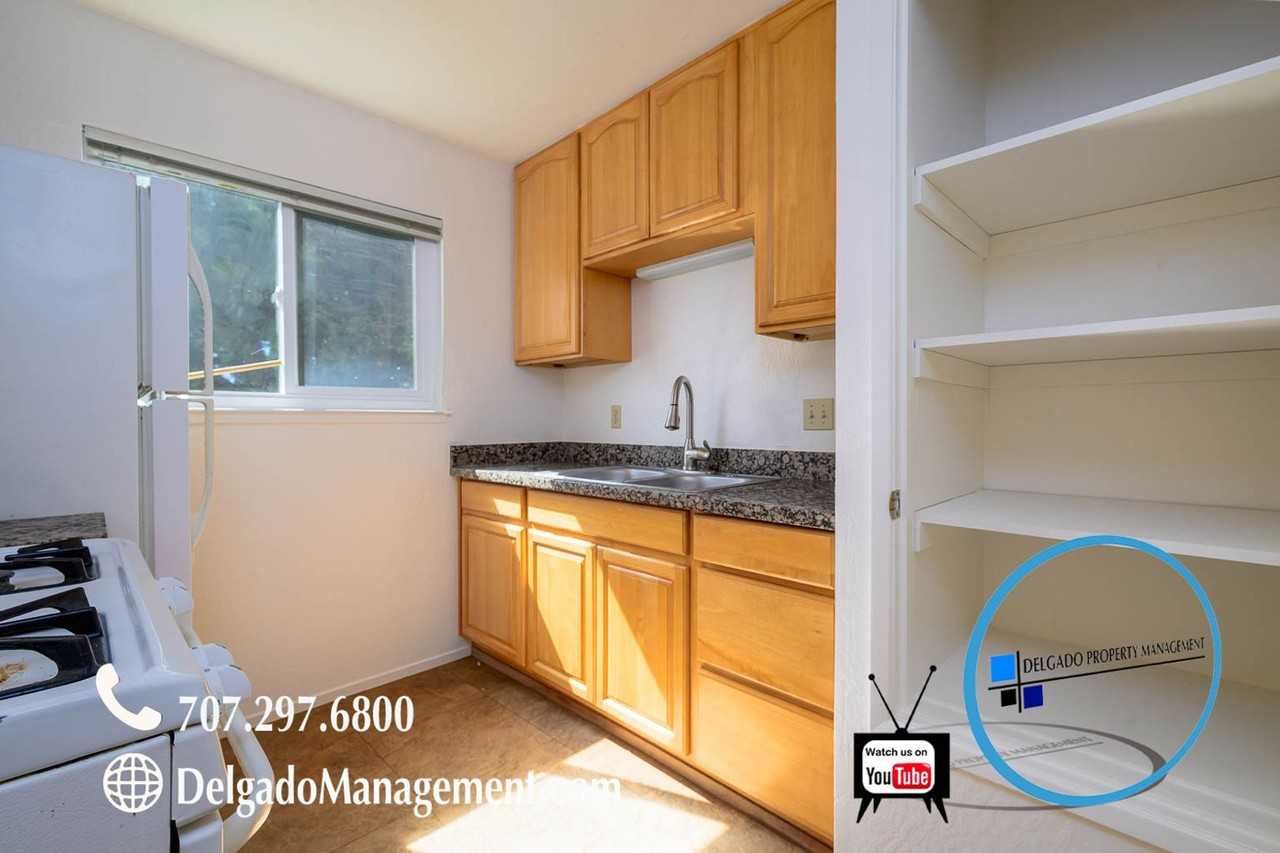 1140 Church St - Photo 7 of 22