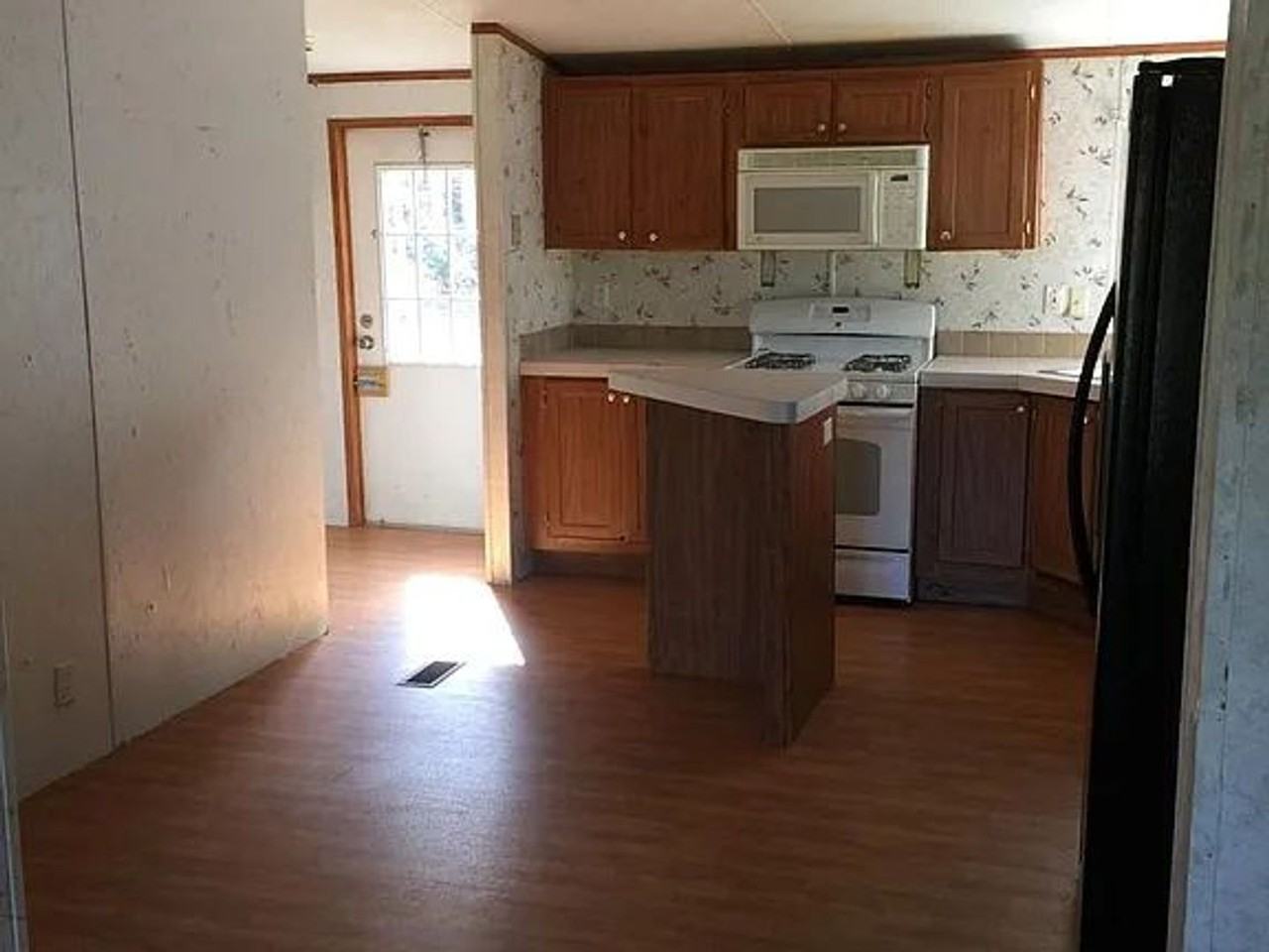1497 Old Plain Dealing Rd - Photo 3 of 14