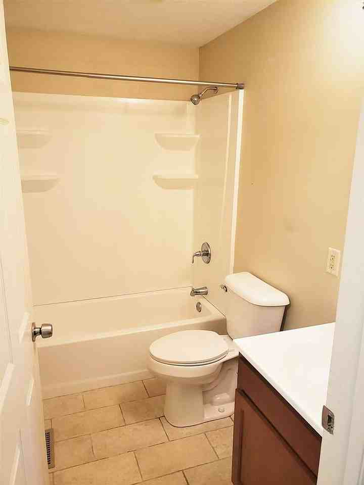 5478 Brook Point Rd - Photo 3 of 16