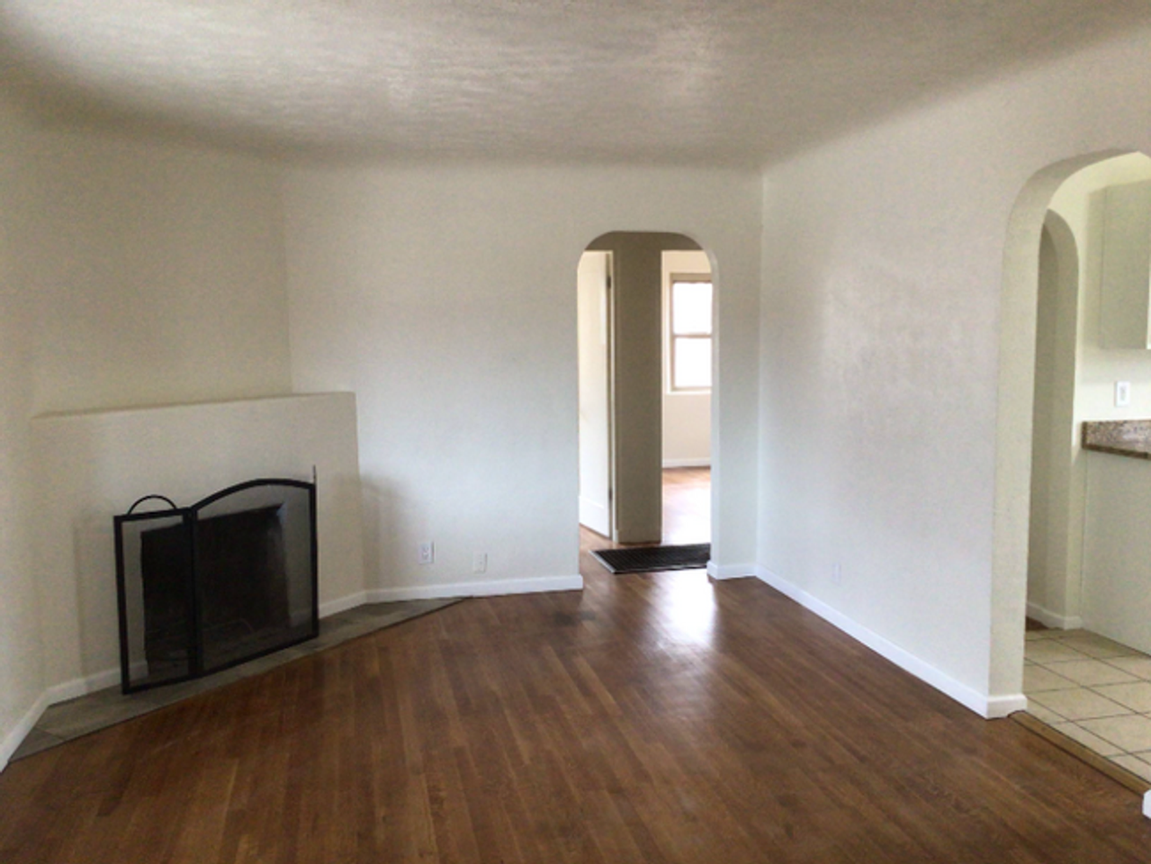 521 San Pablo St Ne - Photo 2 of 8
