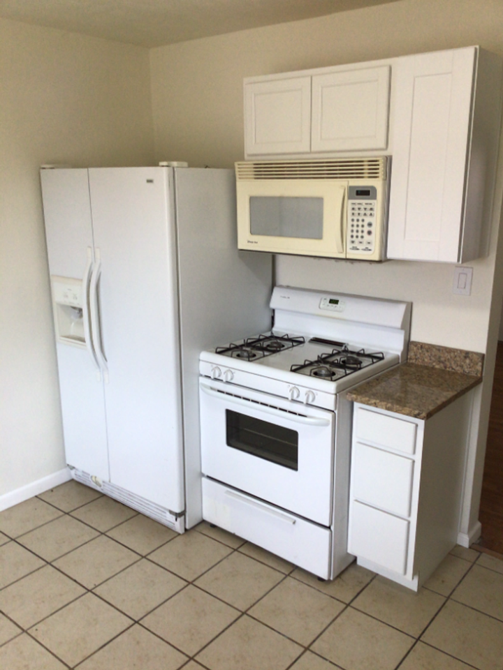 521 San Pablo St Ne - Photo 3 of 8