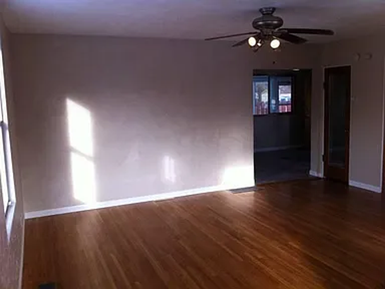 1733 E Broad Ave - Photo 2 of 7