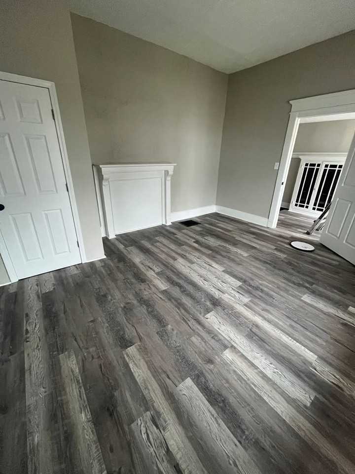 1346 Olive St - Photo 2 of 16
