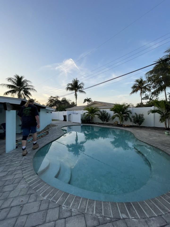 2201 NE 49th St - Photo 2 of 23