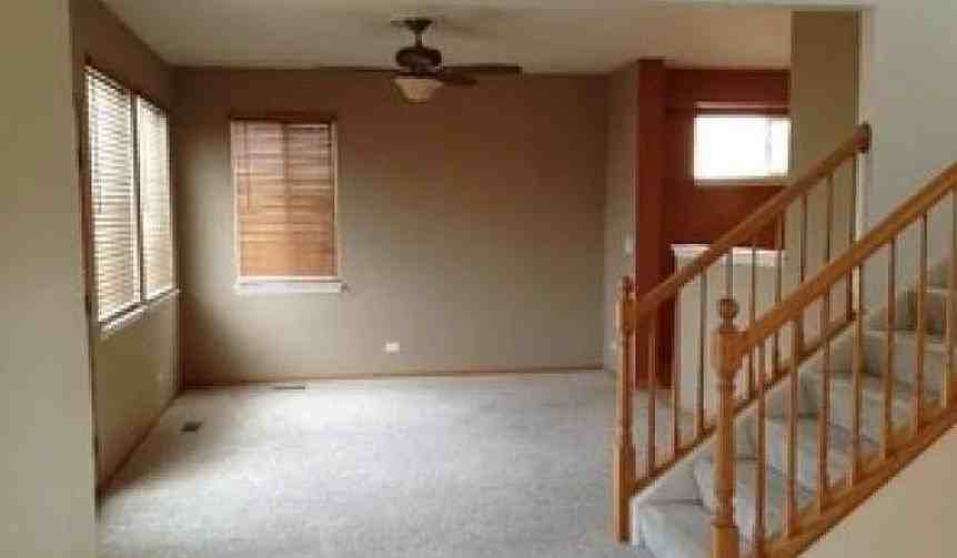 462 W Hamlin Ln - Photo 3 of 11