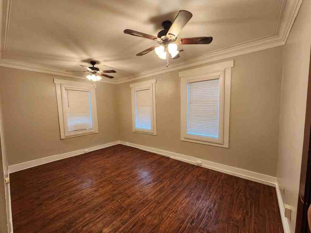 101 E Center St - Photo 3 of 13