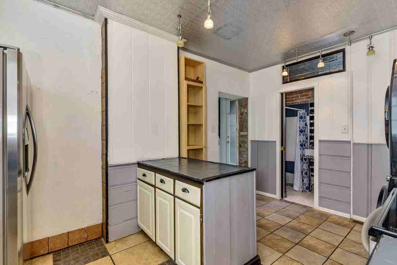 116 W Maple Ave #2A - Photo 5 of 31