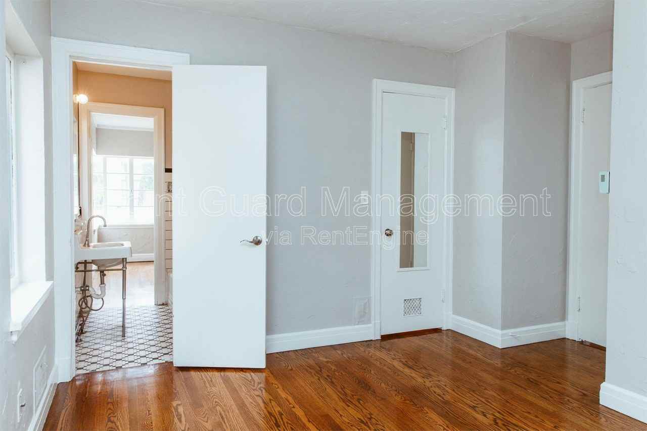 1001 Nw 21st St - Photo 7 of 18