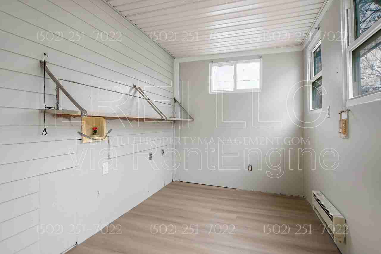 1747 E Oak St #1 - Photo 2 of 15