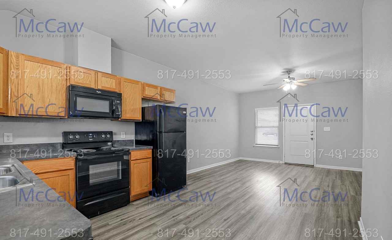 2312 Gilmer St - Photo 3 of 15