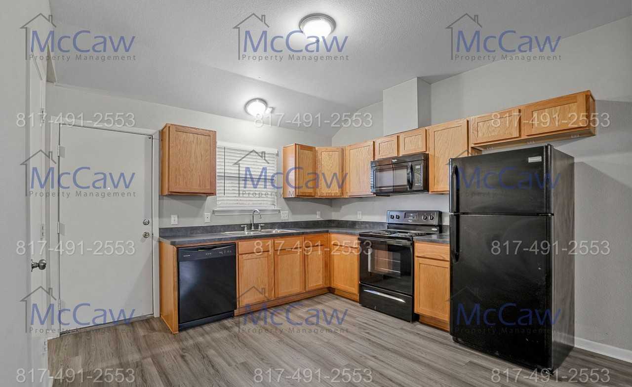 2312 Gilmer St - Photo 5 of 15