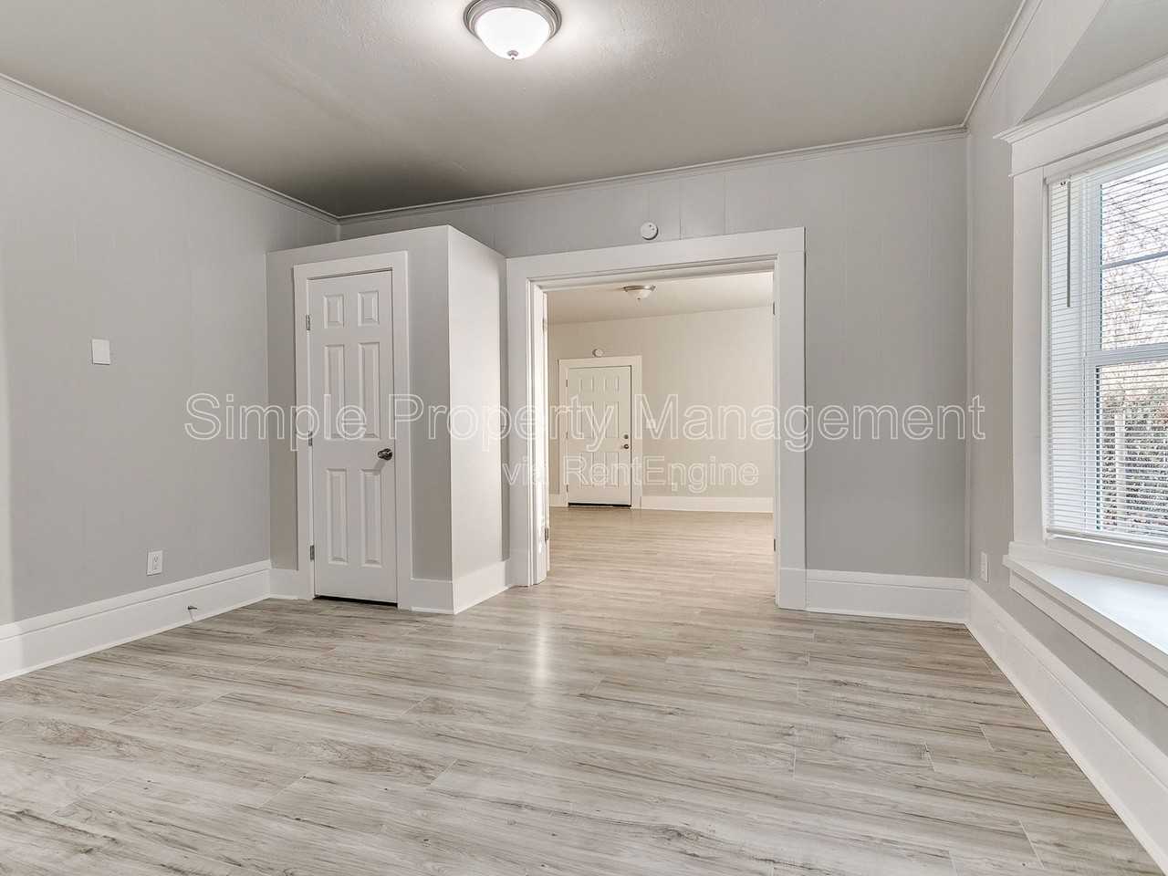 1721 Nw 1st St - Photo 5 of 19