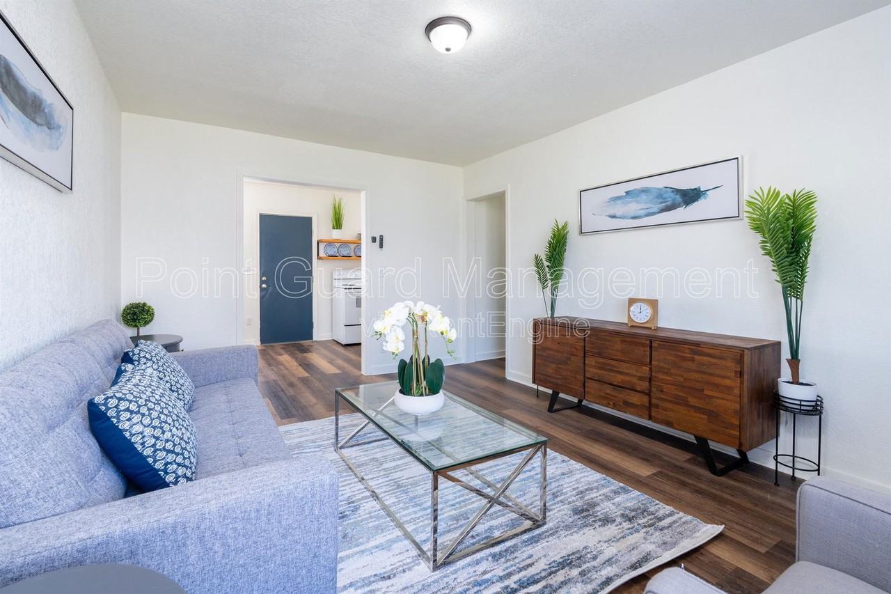 830 Sylvan Ln #830S - Photo 4 of 29