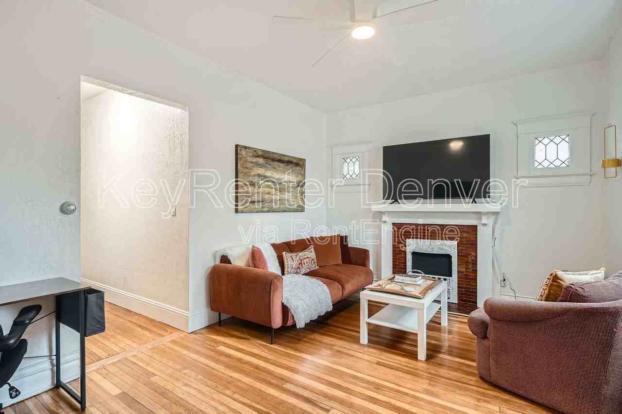 227 S Logan St #1 - Photo 3 of 34