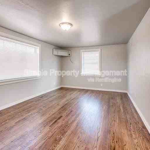 3114 Nw 12th St #1 - Photo 3 of 11