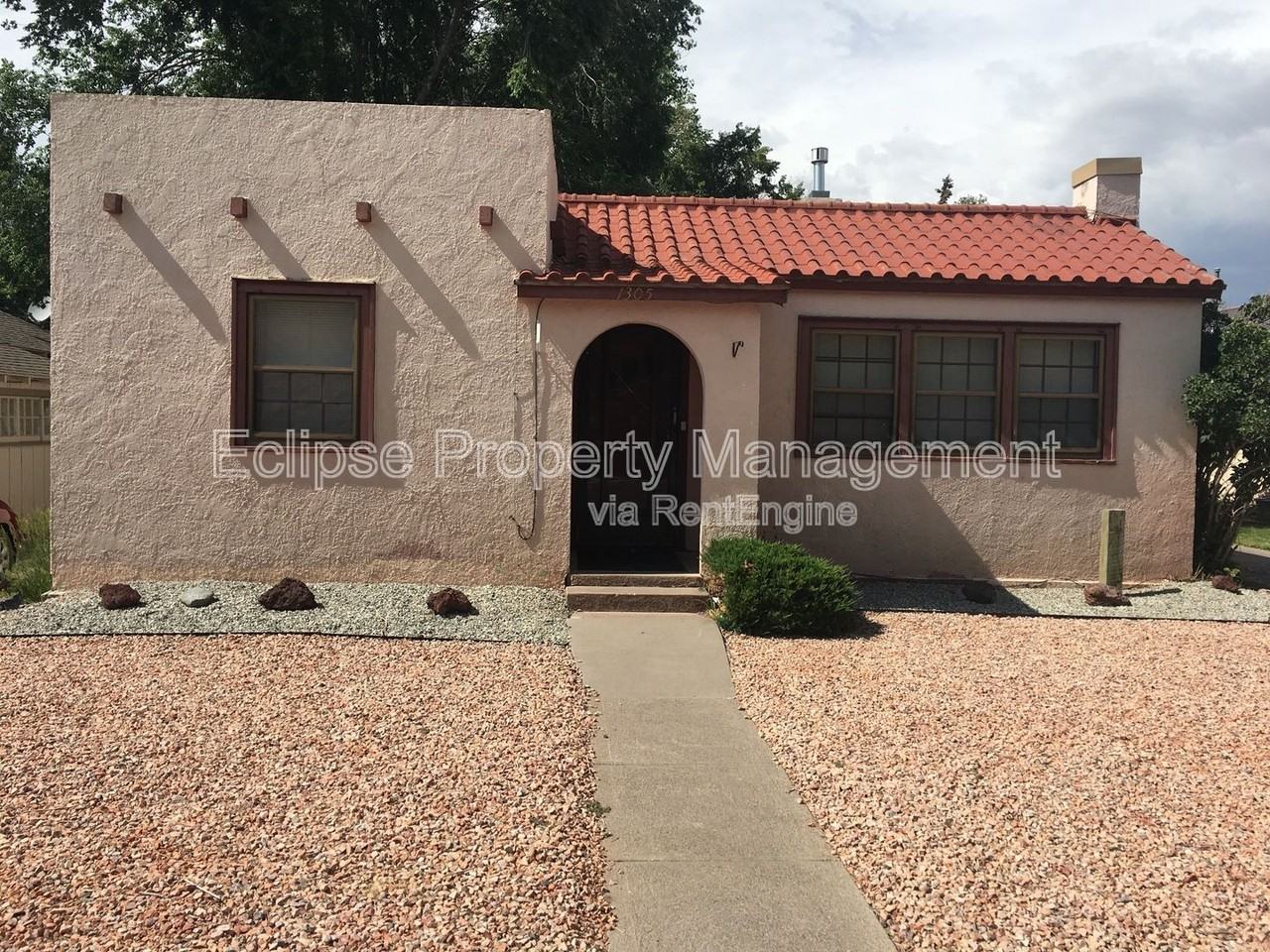 1305 2nd St - Photo 2 of 13