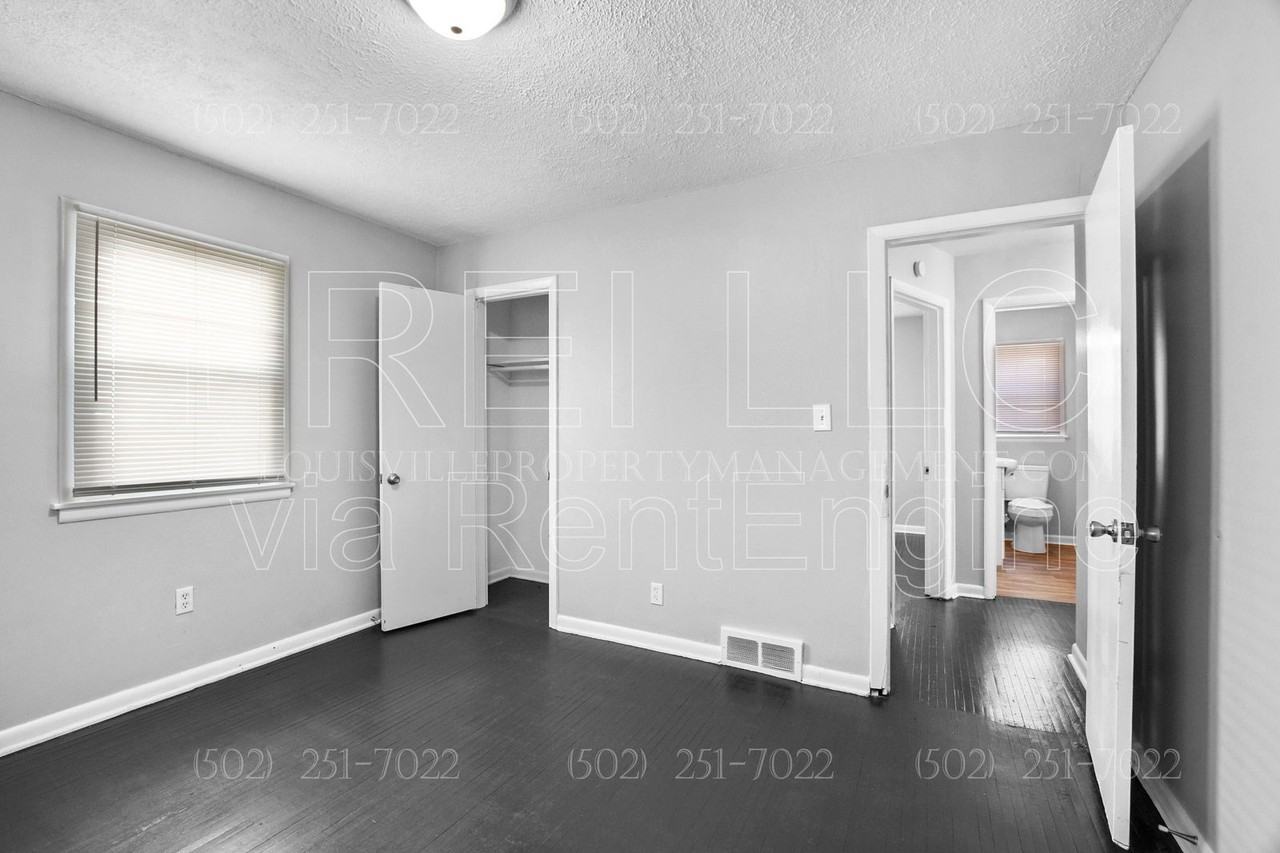 803 Cecil Ave - Photo 5 of 16