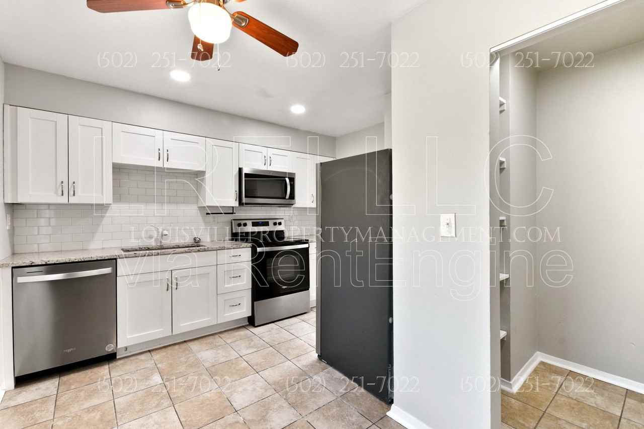 2421 Lindsay Avenue #2 - Photo 5 of 14