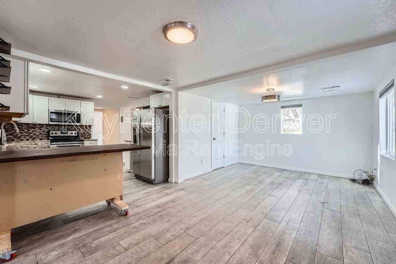 4460 W Gill Pl - Photo 3 of 12