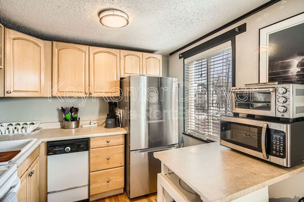 2482 W Caithness Pl #14 - Photo 7 of 11