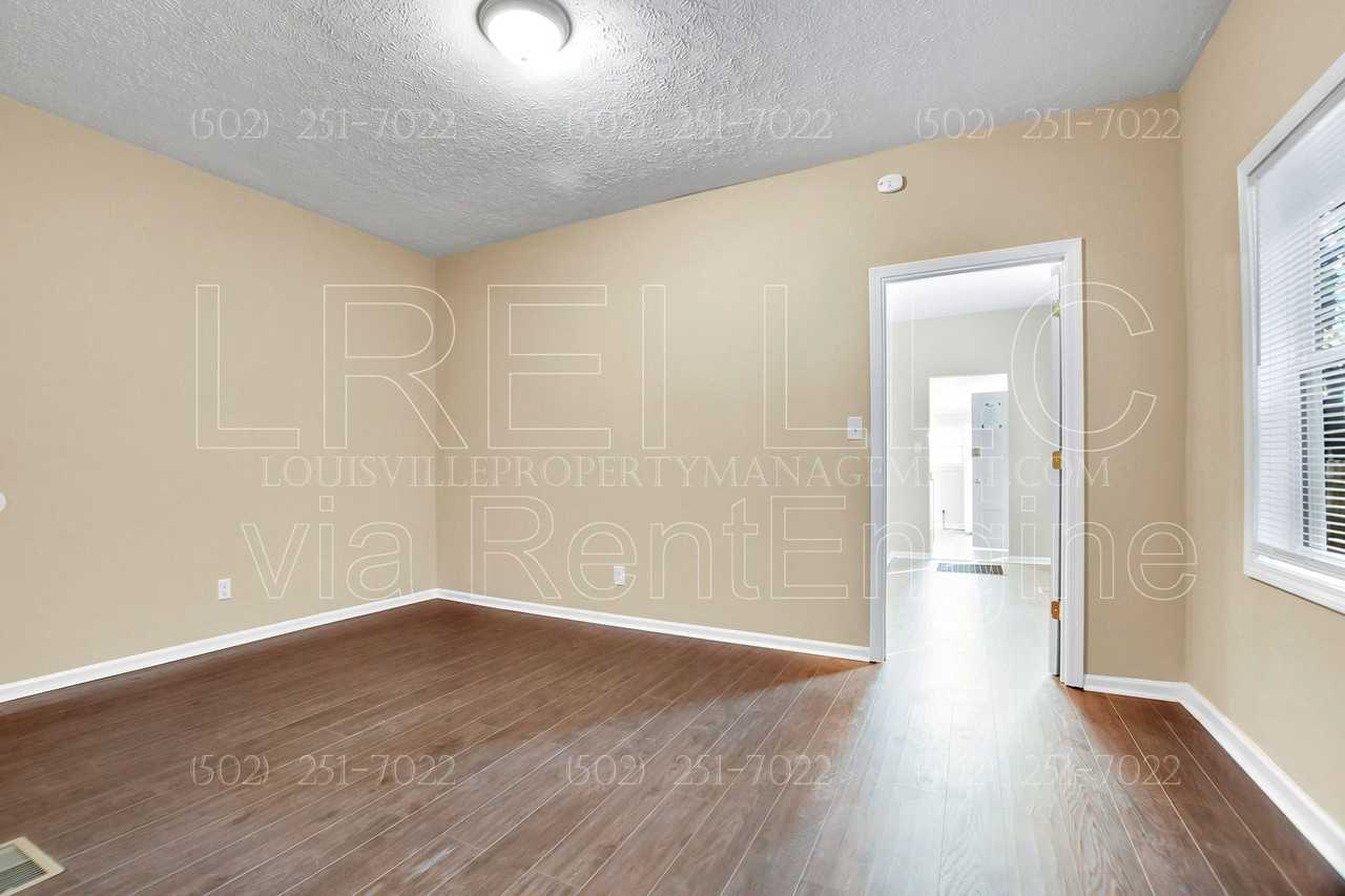 1730 Saint Louis Ave - Photo 3 of 16