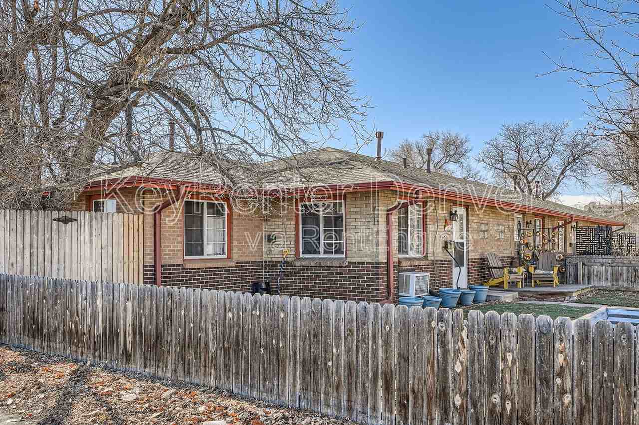 5270 W 24th Ave - Photo 3 of 12