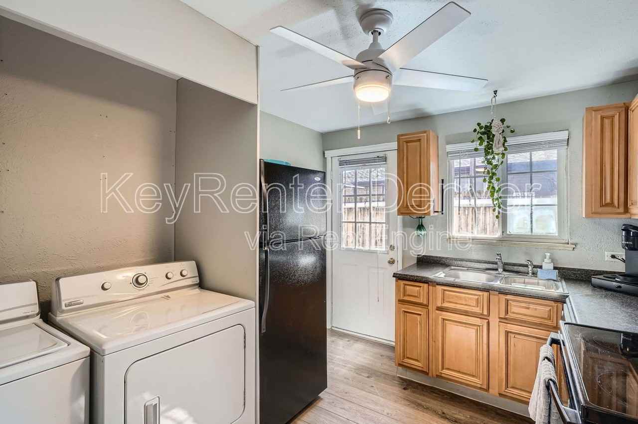 5270 W 24th Ave - Photo 7 of 12