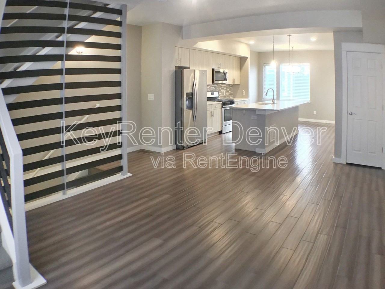 1539 W 43rd Ave - Photo 4 of 24