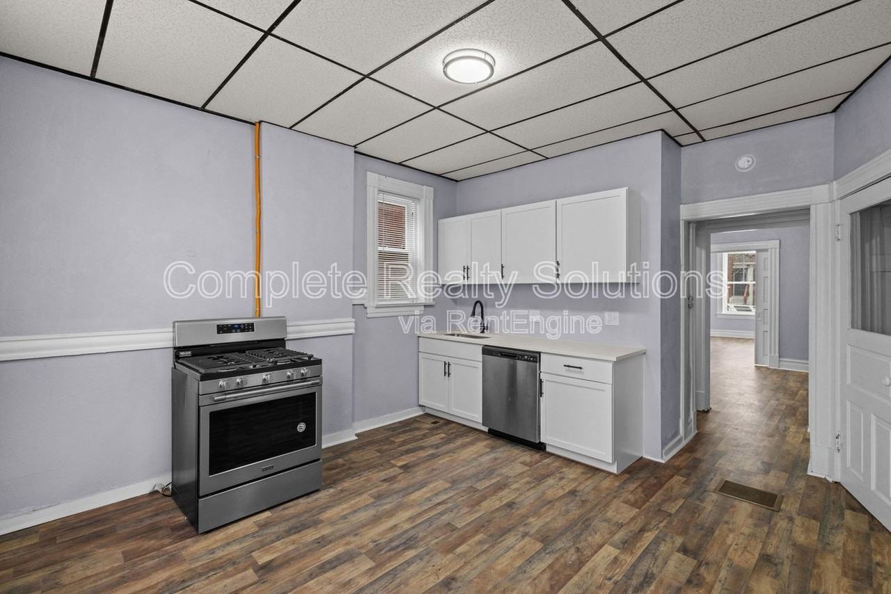 3402 Dunnica Ave #1F - Photo 3 of 28