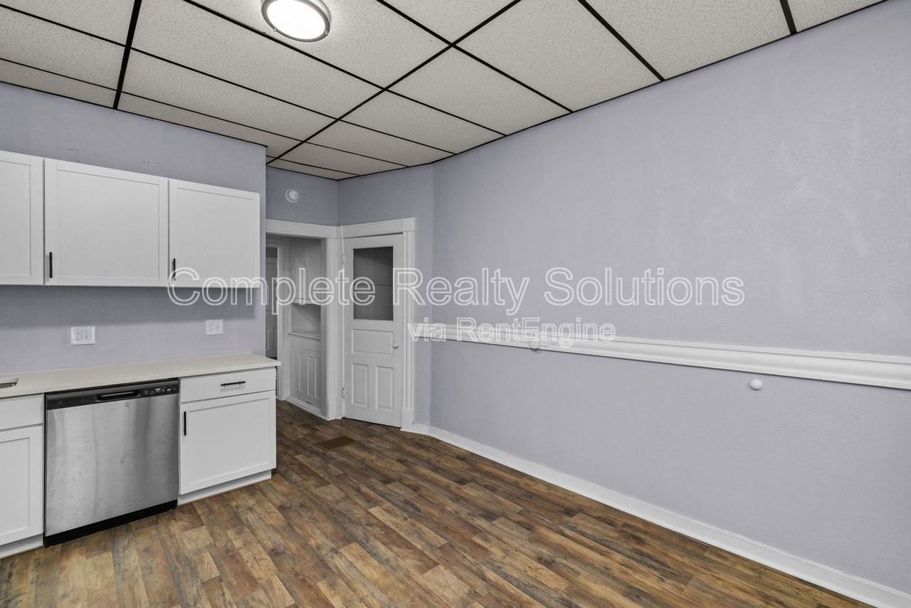 3402 Dunnica Ave #1F - Photo 5 of 28