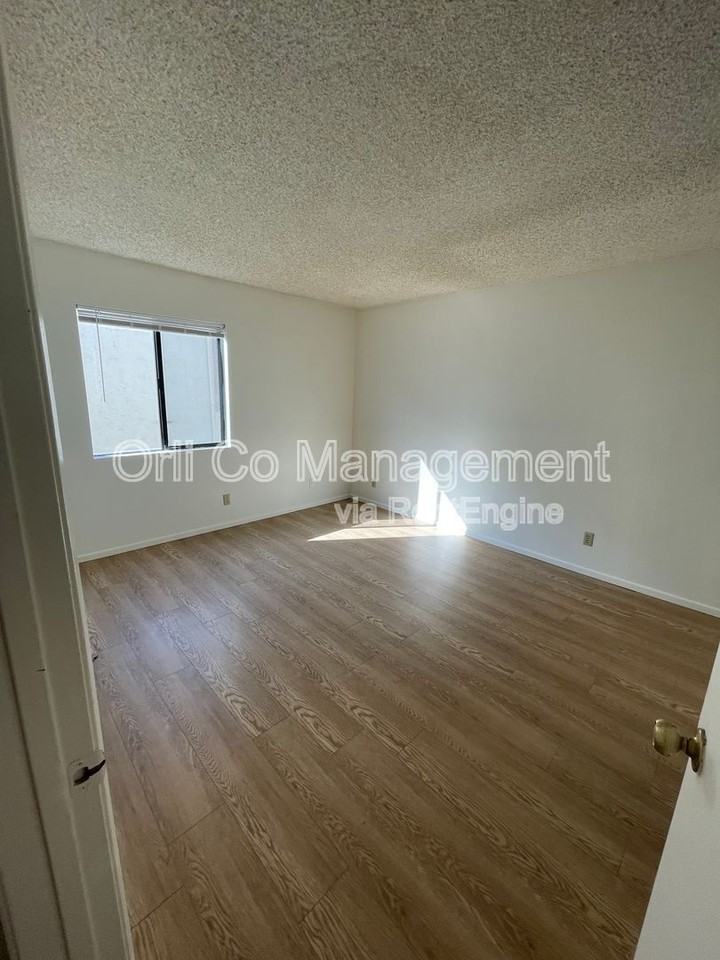 27944 Tyler Ln #443 - Photo 4 of 27