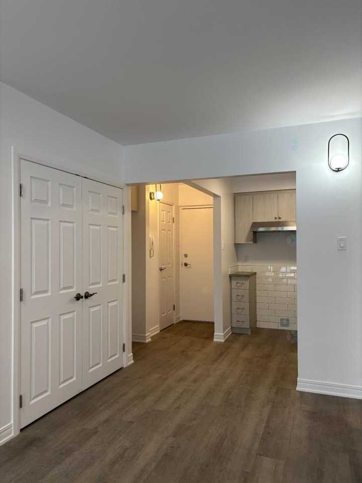 3738 Grande Allée #8 - Photo 2 of 13