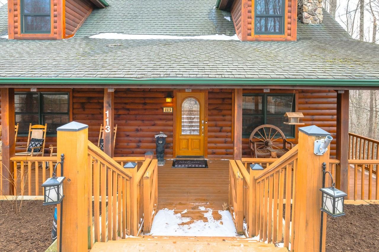 113 Vixen Den Dr - Photo 3 of 50