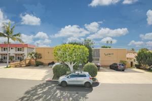 featured image of 1551 Chalcedony St