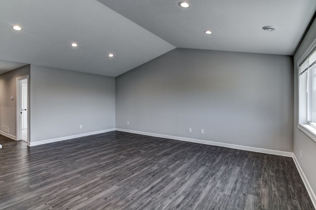 1616B Charleston Dr - Photo 2 of 11