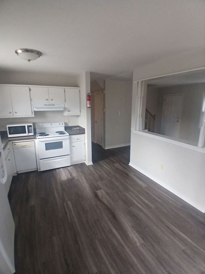 727 Savannah Ave - Photo 3 of 14