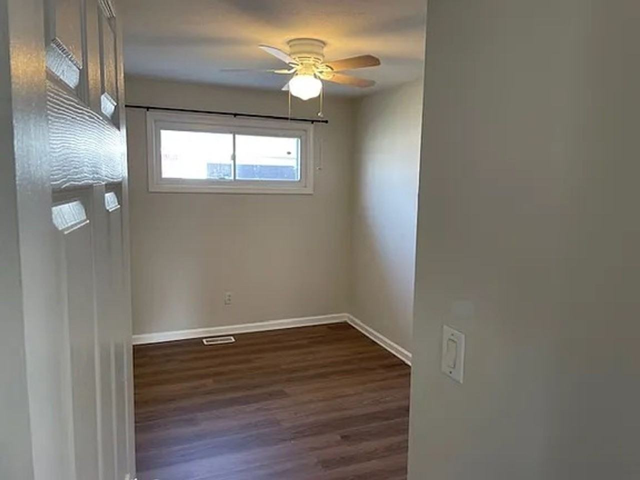 4941 Wake Robin Rd - Photo 3 of 16