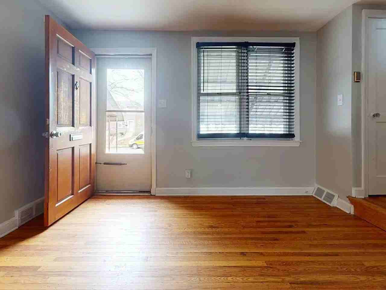 351 W 22nd St - Photo 2 of 10