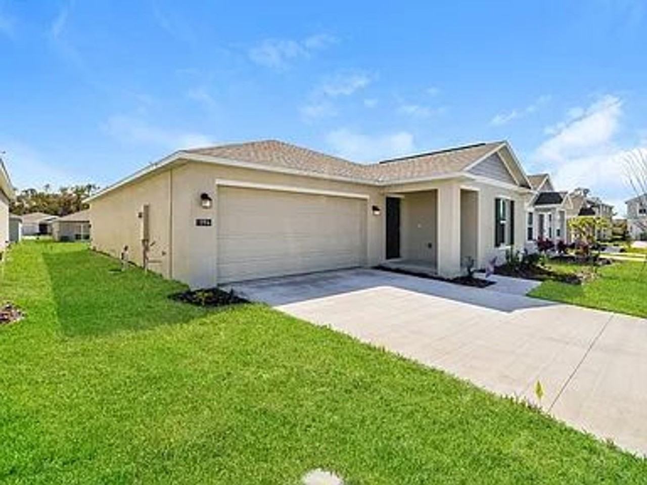 1994 1994 Sarah St - Photo 3 of 16