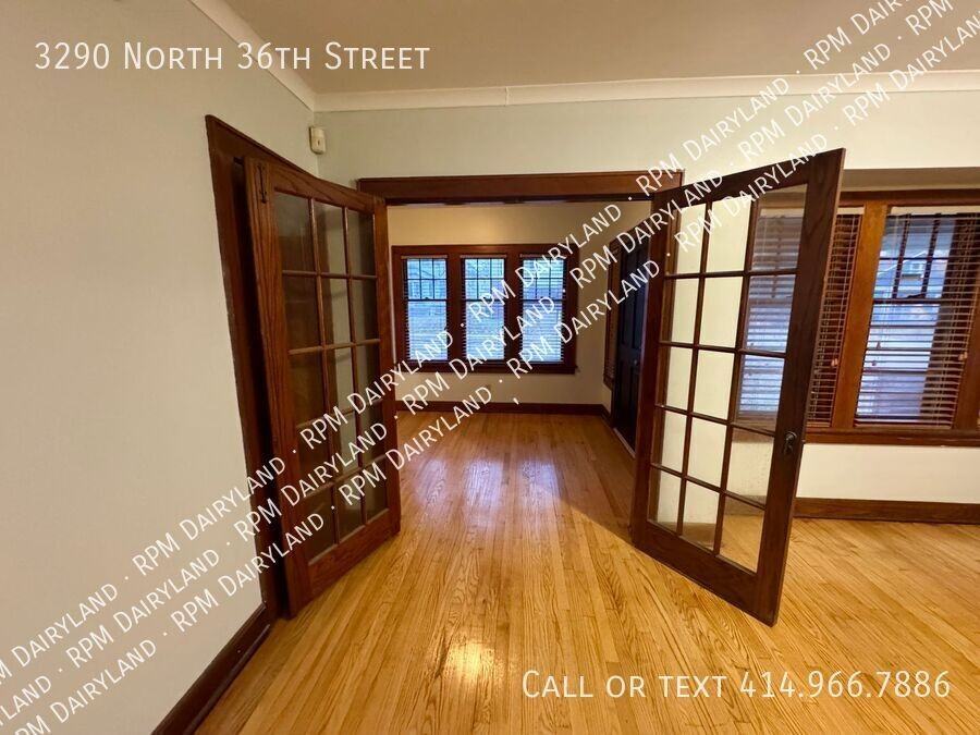 3290 N 36th St - Photo 3 of 9