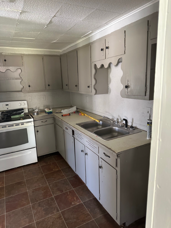 312 S Arkansas Ave - Photo 5 of 11