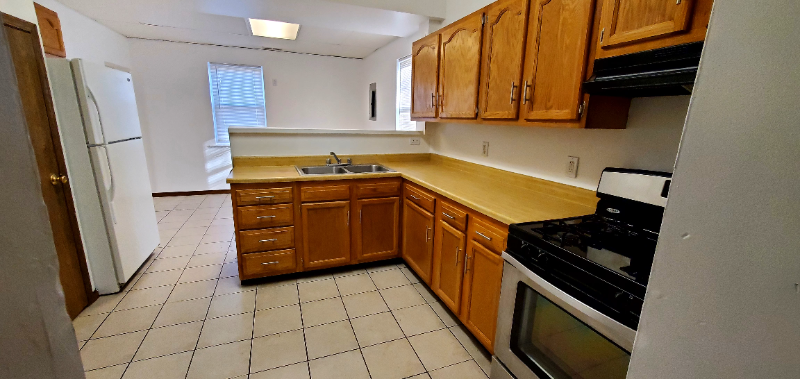 3643 Marvin Ave - Photo 2 of 7