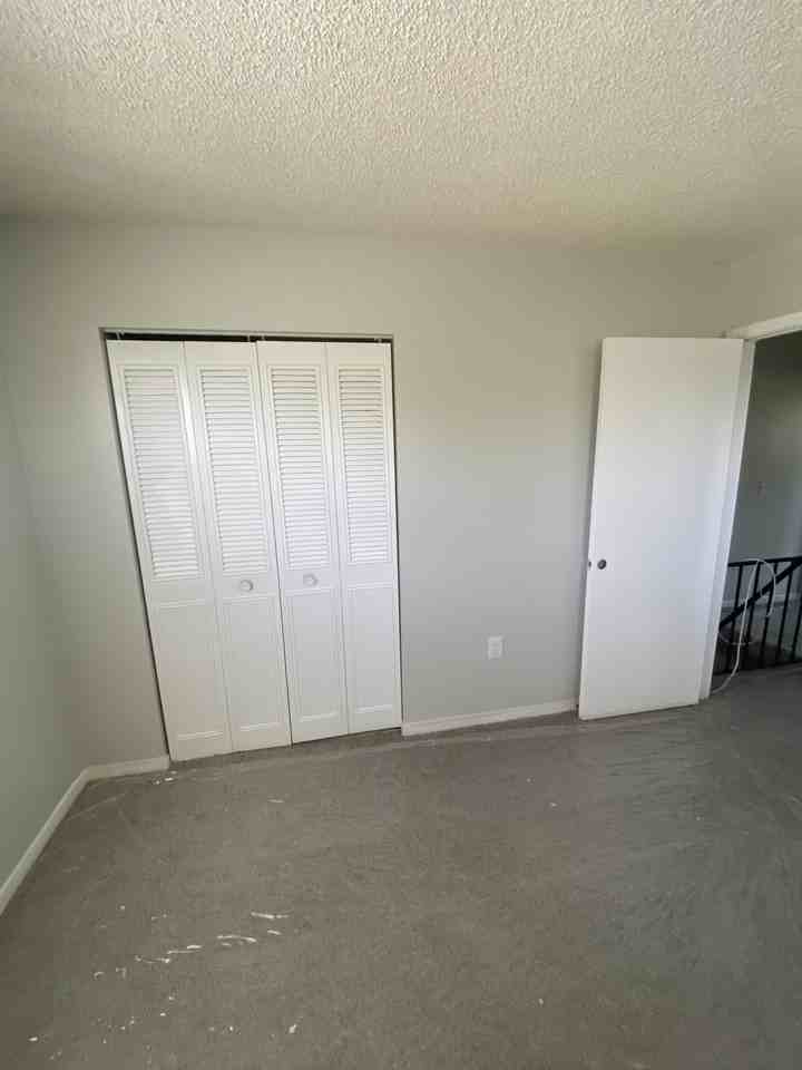 Palm City Apartments - Photo 4 of 19