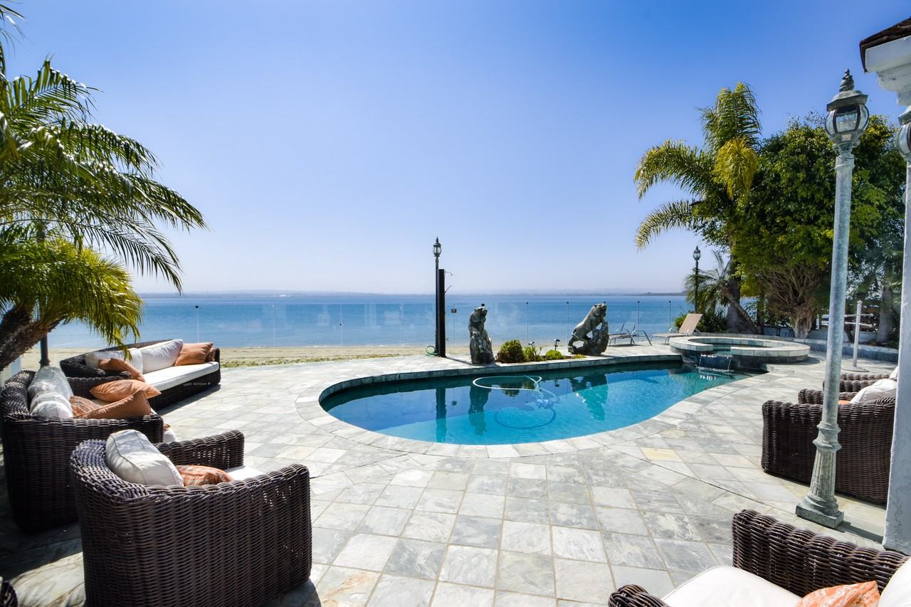 17 Spinnaker Way - Photo 3 of 55