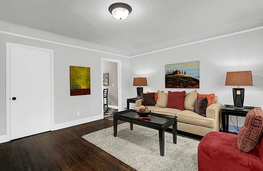 2608 East Cherry Street - Photo 3 of 8