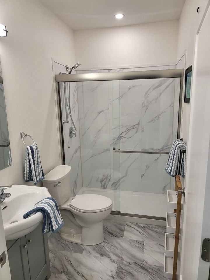 141 Ontario St N - Photo 3 of 12