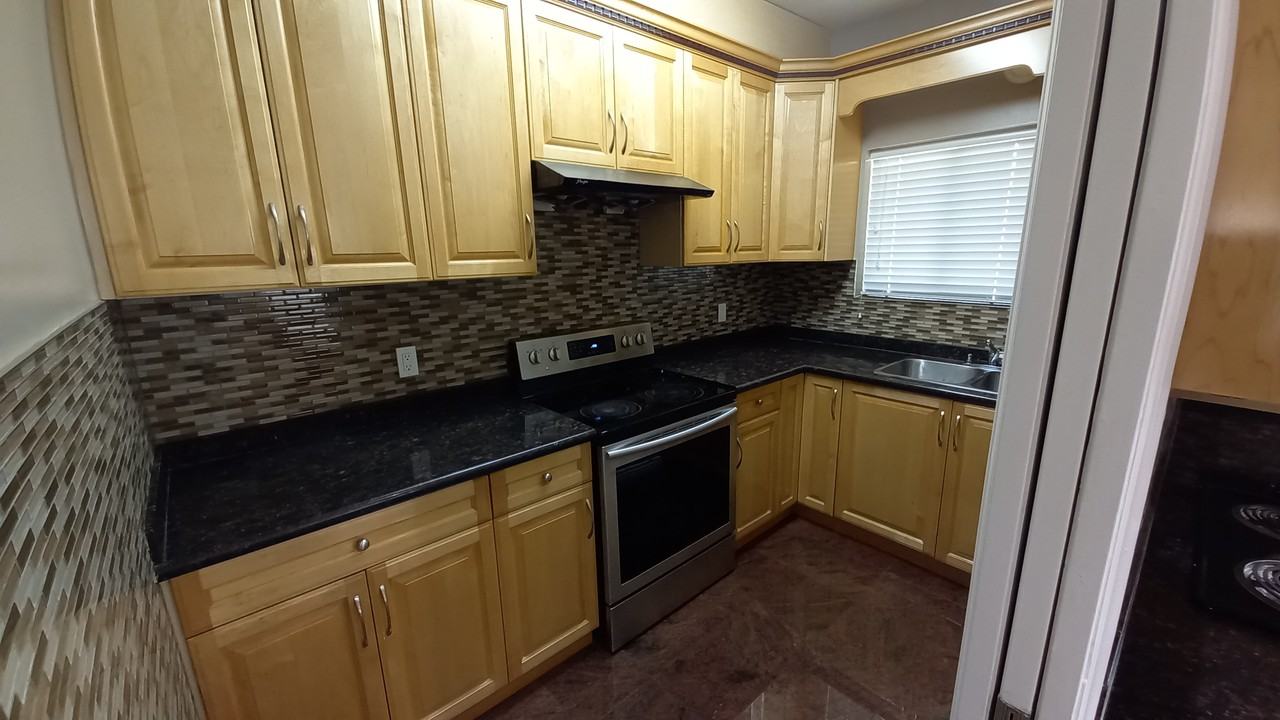 9521 Bakerview Drive - Photo 3 of 4