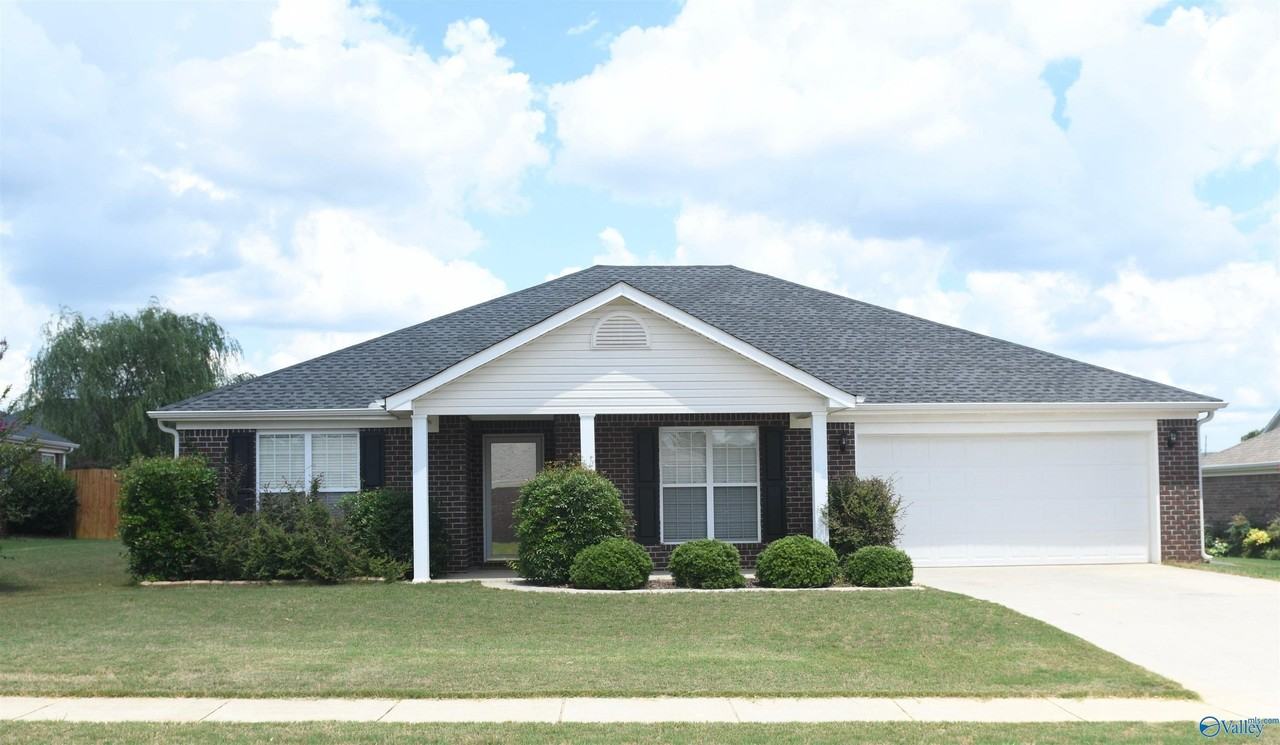 104 Kings Cross Dr - Photo 3 of 46