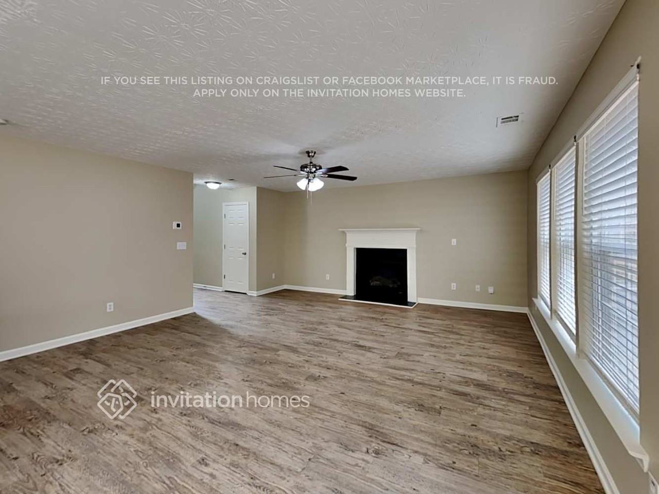 371 Arrowhead Dr - Photo 4 of 19