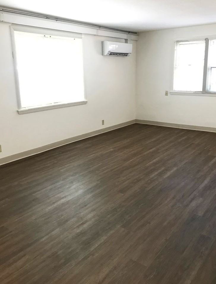 State Street Apartments - Photo 3 of 41